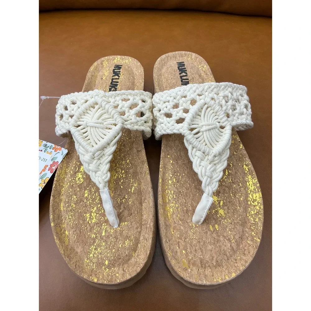 Muk Luks Macrame Thong Sandals Womens 7 Beige New Gold Fleck Cork Slides 1200325